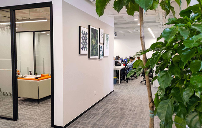 _0001_办公室照片 3